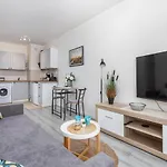 Kapitanski Sunandrelax Apartamento